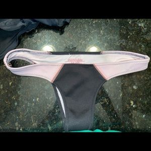 Victoria’s secret itsy bikini bottoms XS